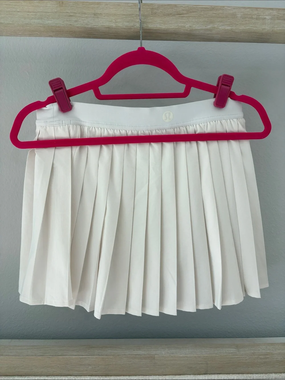 lululemon athletica Pleated Mini Skirt in Ivory/Cream